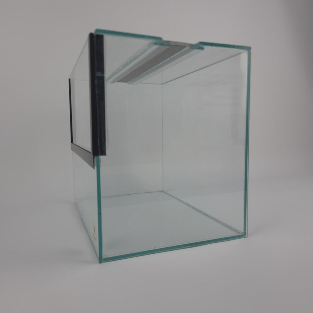 Zijaanzicht insectenterrarium 30 × 20 × 25 cm